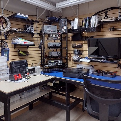 Cable & computer & security system technician